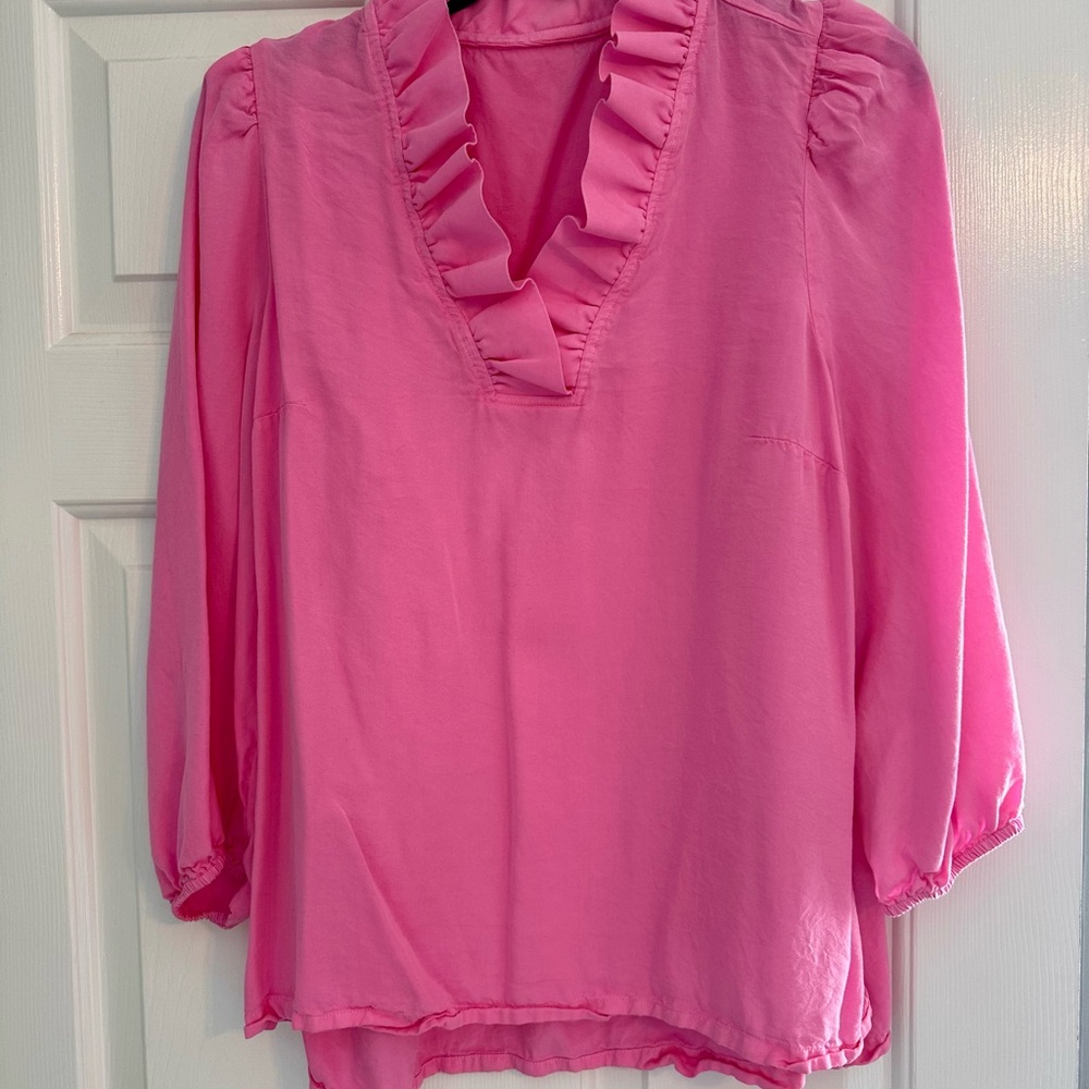 3/$10 Crown & Ivy Ruffled Women's Top